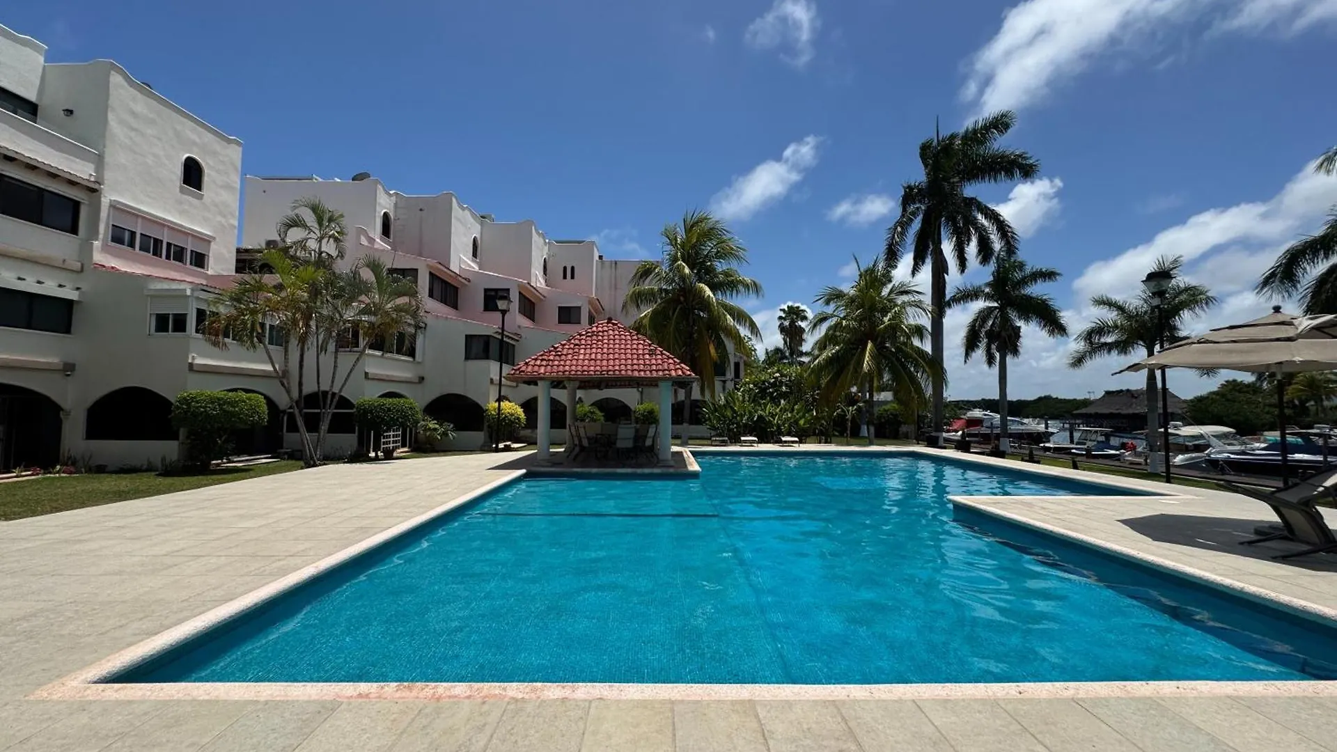 Marvelous Villa- In The Heart Of Cancun Hotel Zone 0*,